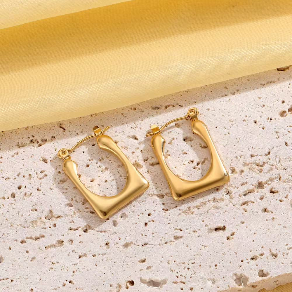 Ruhira Hoops