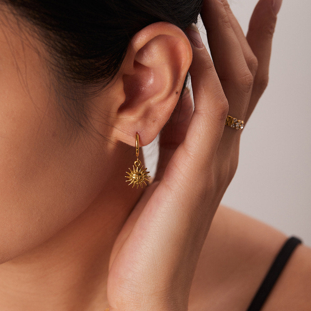 Sun Studs
